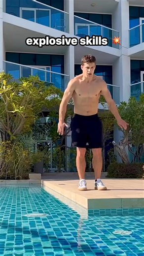 Unreal. @alex.worksout | People Are Awesome