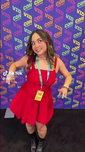 Bella n James besides the last 2 vid there just only of Bella only from vidcon! @IBella