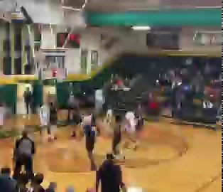 6’6 Guard Cameron Fowler is one of the most intriguing unranked players in the class of 2026. Fowler played behind Drake Powell before breaking out as a Junior where he averaged 21/7/3 on 54/41/73 splits and helped his team win the State Championship as a Junior and he averaged 22/7/3 on 53/39/77 splits as a Senior this season on one of the best teams in the state, while also being one of the best players in North Carolina. Fowler’s mix of athleticism, finishing, off ball instincts, shooting, de