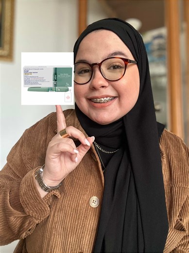 Et si l’insuline devenait hebdomadaire au lieu d’être quotidienne ? 💉 La nouvelle insuline Awiqli, développée par Novo Nordisk au Danemark @novonordisk , est une insuline basale qui s’injecte une seule fois par semaine pour aider à contrôler la glycémie pendant 7 jours. Elle est déjà approuvée en Amérique et en Europe, mais elle n’est pas encore disponible dans tous les pays 🌍 C’est une grande avancée dans le traitement du diabète, mais la surveillance médicale et la glycémie restent essentiel