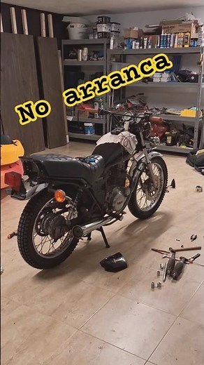 Learning mechanics the hard way: The SR250 looks like a scrambler now… but now it won't start