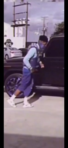 #Crip #signs #blueface #cripgang #random_cripwalks #no #bloods Tag all crips yall