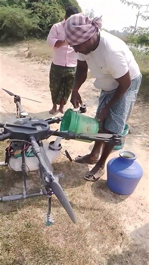 AGRICULTURE DRONE SPRAYING #shorts