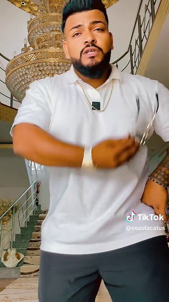 Videoclipuri postate de ⚡Zeus yamir 👑 (@vezulacatus) cu eredeti hang - romani_music_