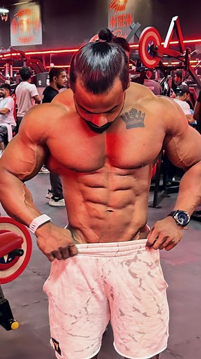 21K views · 342 reactions | Start standing, kneeling, or lying on your back lying down is easiest for beginners Take a deep breath in through your nose, expanding your chest, Exhale all the air out push out until your lungs are empty, While holding the exhale, pull your belly button in and up toward your spine/ribcage. . . . . #samtrainer #gymlife #personaltrainer #reelsinstagram #reelsviral #competition #muscle #veins #vaccum | Samfitness.fb | Facebook