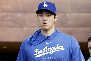 Dodgers Spring Training Video: Shohei Ohtani Hits Home Runs In Batting Practice