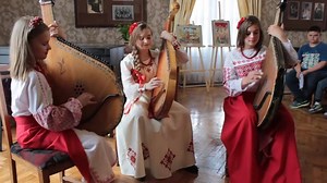 41K views · 1.4K reactions | Ukrainian girls playing the bandura a 68 string’s zither with long bass strings on the left hand and melodic high strings on the right hand. The Bandura is the national musical instrument of Ukraine and its roots can be traced back to the 6th century. | Russian Australian Cultural Centre - Vera | Facebook