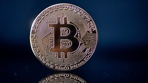 Bitcoin nears $39,000 amid Amazon payment rumors