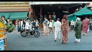 101K views · 10K reactions | BRAND NEW VIDEO TOKA KWA KING KHAN!!!!.... MBOSSO BIN KIRUNGI @mbosso_ #MAAJAB LINK IN HIS BIO!!! directed by @director_kenny @zoom_production_ link https://youtu.be/32iCk5nMQ2E | Diamond Platnumz | Facebook