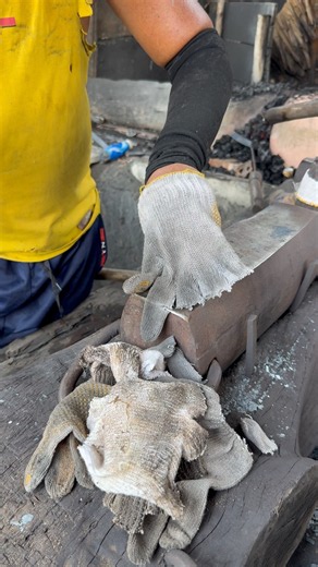 This is just a process of preparation and warming up in blacksmithing #blacksmith #anvil #process