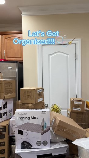 Storage container Stock!! 🫧🧹🧽#thatmanandthemkids #shopping #haul #budgetfinds #organizedhome #organization #Restock #lable #minivlog #momlife #momvlogs #yothatserica
