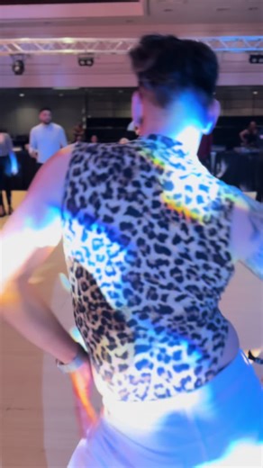 Dancers in leopard print 🐯ft. @. & @Danni #chicagodancers #summit #socialdance #socialdancetok #leopardprint