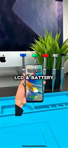 DIA MAI DENGAN WARNA BIRU‍ 2 in 1 punya masalah ni dah setahun battery macam tu... iPhone XR - iPhone 15 Pro Max RM299 ONLY | Faceit Solutions - Repair iPhone and Laptop Bandar Perda | Facebook