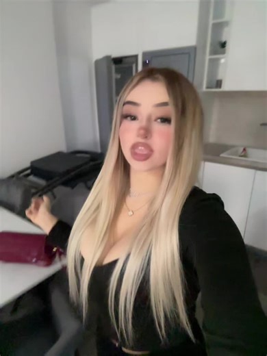 Video di Lu🇦🇱 (@its_luena) con audio originale - Lu🇦🇱