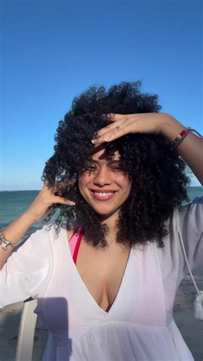 Tips for Managing Curly Hair in Humidity