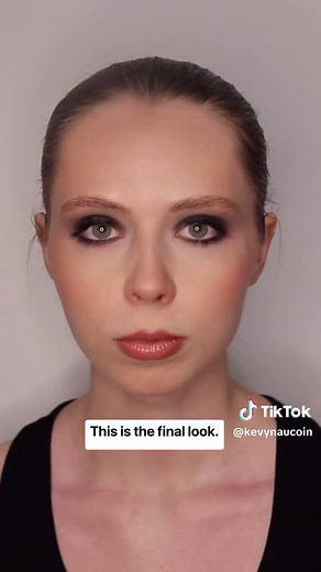 Let’s recreate this sultry look from Kevyn Aucoin’s “Making Faces” book! This step by step tutorial shows how you can take an everyday look and spice it up for going out! ✨ What’s your favorite look from Kevyn? #kevynaucoinlegacychallenge #kevynaucoin #contour #makeuphistory #legacy