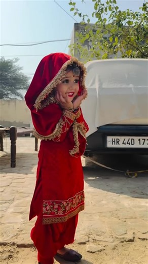 Chinki Minki | Inosent love story 🥰🥰🥰💝💝❣️❣️😍😍 #chinkiminki002 #viral #dhanishera #instagram #treadingreels #instagramreels #love #viralreels #model... | Instagram