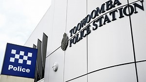 DV grub jail free after repeatedly strangling teen girl