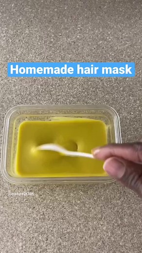 DIY Moisturizing Hair Mask with Eggs and Olive Oil