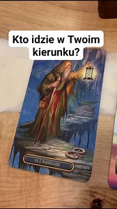 Kto idzie w Twoim kierunku? Czytanie jest ogólne, po rozkład prywatny zapraszam na maila: wrozka.sisi@o2.pl lub w wiadomości prywatnej #forfun #love #foryou #tarotforyou #tarot #wrozba #wrozbadlaciebie #tarotcards #wrozbazkart #wrozbamilosna #couple #magia #wrozenie #wrozeniezkart #rozkladtarota #tarotnadziś | Wróżka Sisi