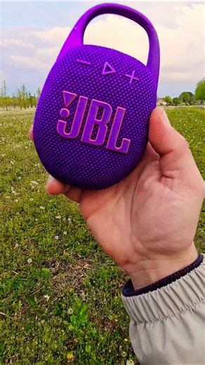 JBL Clip 5 Fly Test