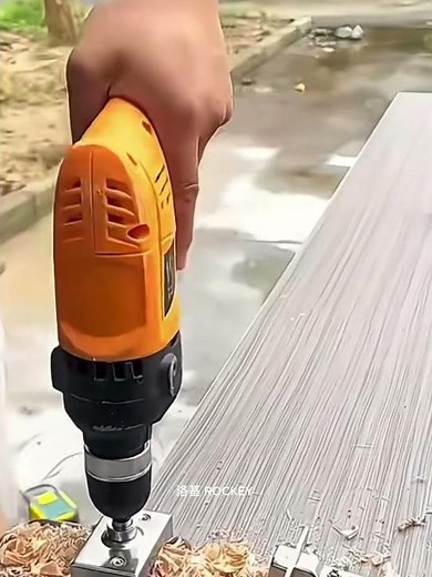 This Chinese Wood Machine Crafts Tools in Seconds! #Shorts #Woodworking #ChineseTech #CNC