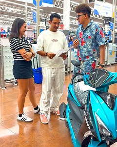 57M views · 1.6M reactions | Millonario regala una moto si conoces muy bien a tu mujer  | HotSpanish | Facebook