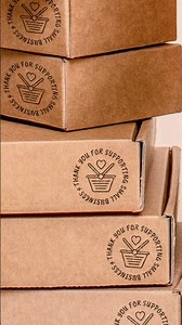 Hoy una mini manualidad para hacerte pegatinas personalizadas para tus envíos y productos 😊