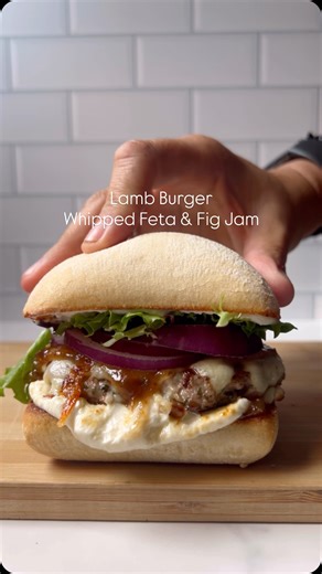 Lamb & Whipped Feta Burgers 🇬🇷🍔 Burgers with a Greek-Mediterranean twist — juicy, herby lamb paired with creamy whipped feta… absolute perfection! 😍🔥 Let me know if you give them a go 👇 ⸻ 🛒 Ingredients For the burgers: • 500g lean lamb mince • 2 tbsp chopped fresh parsley • 1 tbsp lamb seasoning • 1 tbsp chopped fresh mint • 2 tbsp chopped fresh dill • 1 tbsp garlic granules • ½ tsp salt and pepper Method: 1️⃣ Combine all ingredients and shape into 4 burgers. 2️⃣ Grill on the BBQ or a gri