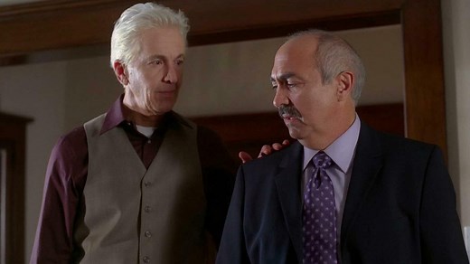 Watch Medium Season 3 Episode 10: Very Merry Maggie - Paramount