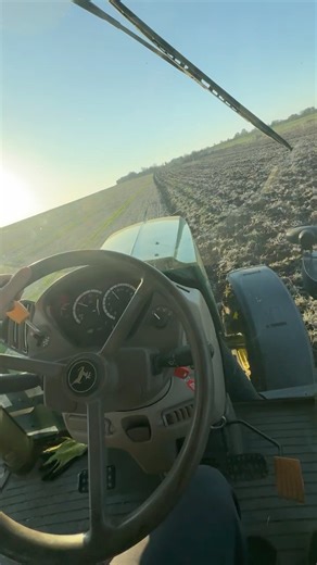 John Deere 6130R Plowing #johndeere #farming #farming