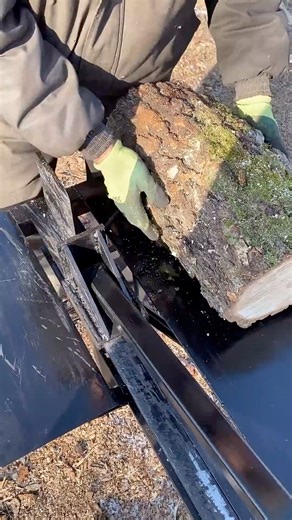 58K views · 483 reactions | How To Break Wood, Great Wood Splitter #woodworking #woodwork #woodworker #USAToday #woodcarving #wooden #Great #usa #woodcutting #cutting #working #us #workoutmotivation #workinprogress | Wood Splitter - Official | Facebook