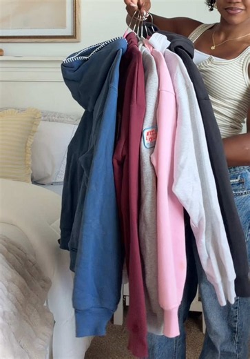 Where to Get Hoodies for Fall: Hollister, Aritzia & More