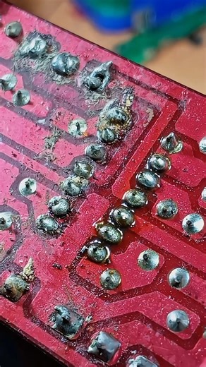 resolder the IC legs #tips #pcb #soldering #electronic