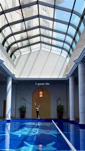 Ashmita Tewari | Travel on Instagram: "Dubai solo trip, episode 2: At @fsdubai the only thing on the itinerary was nothing… slow mornings, private cabanas, beach walks and a spa that feels like another dimension. Add rooftop views of the Dubai skyline and you’ve got the perfect escape, no plans, no stress and just effortless luxury 🥹🥹 (Luxury, luxury resort, luxury hotels, four seasons, dubai, dubai bling, travel, solo female travel)"