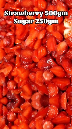 HOME COOK FOODIE on Instagram: "Pure Home made fresh strawberry 🍓 crush ..fresh strawberries se bnae home made jam/crush ..no preservatives and no artificial flowers #instafood #strwaberry🍓♥️ #strwberrycrushrecipe #homemadestrwberryjam"