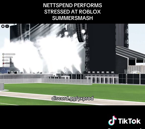 Nettspend Performs 'Stressed' at Roblox Summer Smash