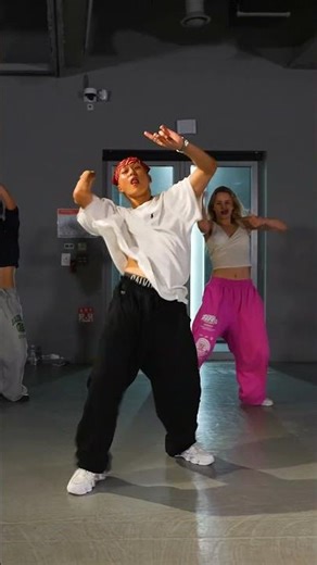 imma be 👟🤩 #blackq #choreography