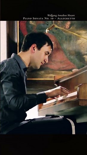 Mozart: "Catch me if you can!" 😄🏃🏻‍♂️‍➡️🎶 #Mozart #ClassicalMusic #Piano