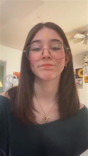 mari ◡̈ on Instagram: "“12 meses, 1 segundo.” escrito por mii!!! #poema #escritopormi #12meses1segundo"