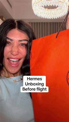 I’ve travelled a lot recently and have been to many Hermes stores. I’ve asked for these sneakers in every store I’ve been to but they never had my size. Then I get back to Dubai go to the Dubai mall branch and they have them there! What would you have chosen from my haul? #hermes #haul #shopping
