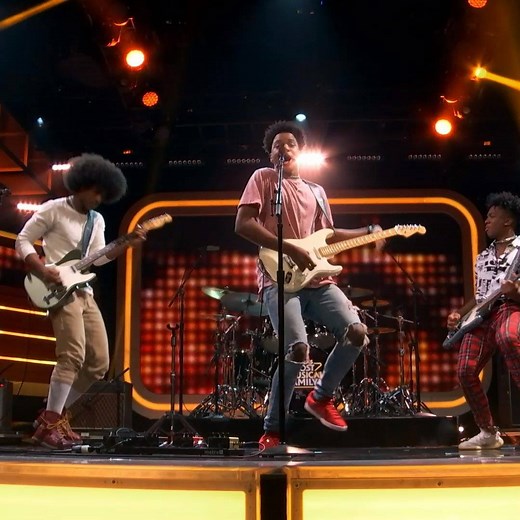 The Harris Brothers totally rocked the AMMF stage! 🤘 | Nickelodeon