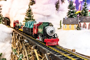 Holiday Junction Featuring the Duke Energy Holiday Trains - Cincinnati Museum Center