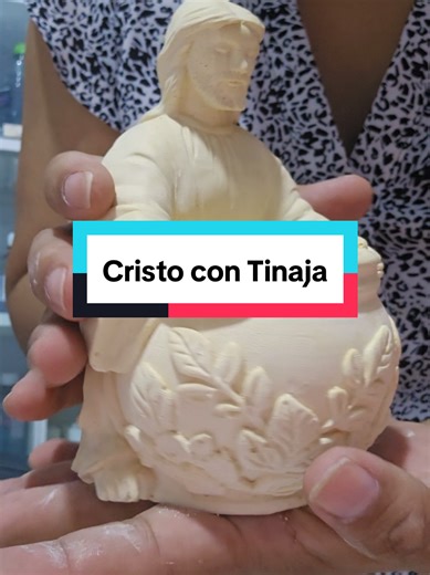Este molde de Cristo con su tinaja representa más que una figura… representa fe, dedicación y amor en cada detalle ✨ Cada desmolde es un momento especial, donde poco a poco va tomando forma algo que puede llegar al corazón de alguien más 💛 🌿 Ideal para regalar, decorar o emprender con propósito 🎨 Cada pieza puede ser única, como tu estilo Disponible en Lifecolor 📲 Escríbeme 65061784🇧🇴 y crea algo que realmente tenga significado ✨ Porque no solo vendemos moldes… creamos emociones #Lifecolor