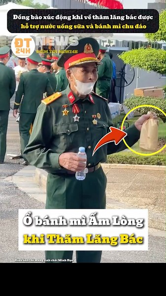 Ổ bánh mì khi Thăm Lăng Bác
