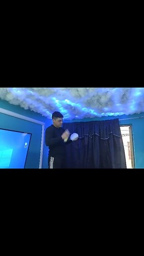 Cuartos con Luces LED: Decoración del Techo con Algodón y Nubes