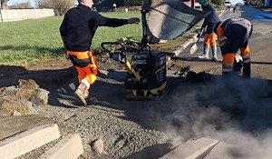 La rupture d’une canalisation d’eau dans ce village du Maine-et-Loire provoque des accidents