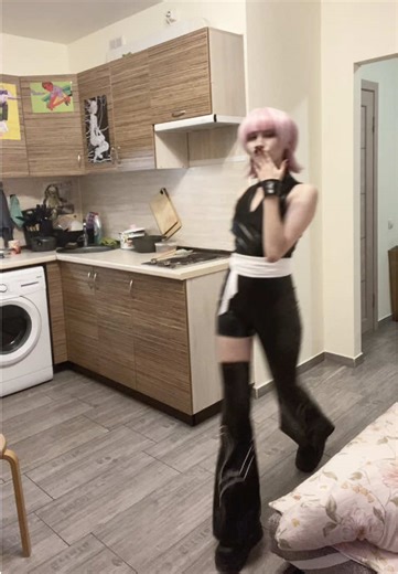 Polyurethane in Cosplay and Fingerboard Wheels