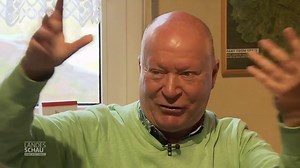 UFO Direktor Hans löst außerirdische Fälle