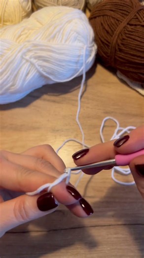 Simple Amigurumi Magic Ring Way 3 🔄🧶 Easy Start!